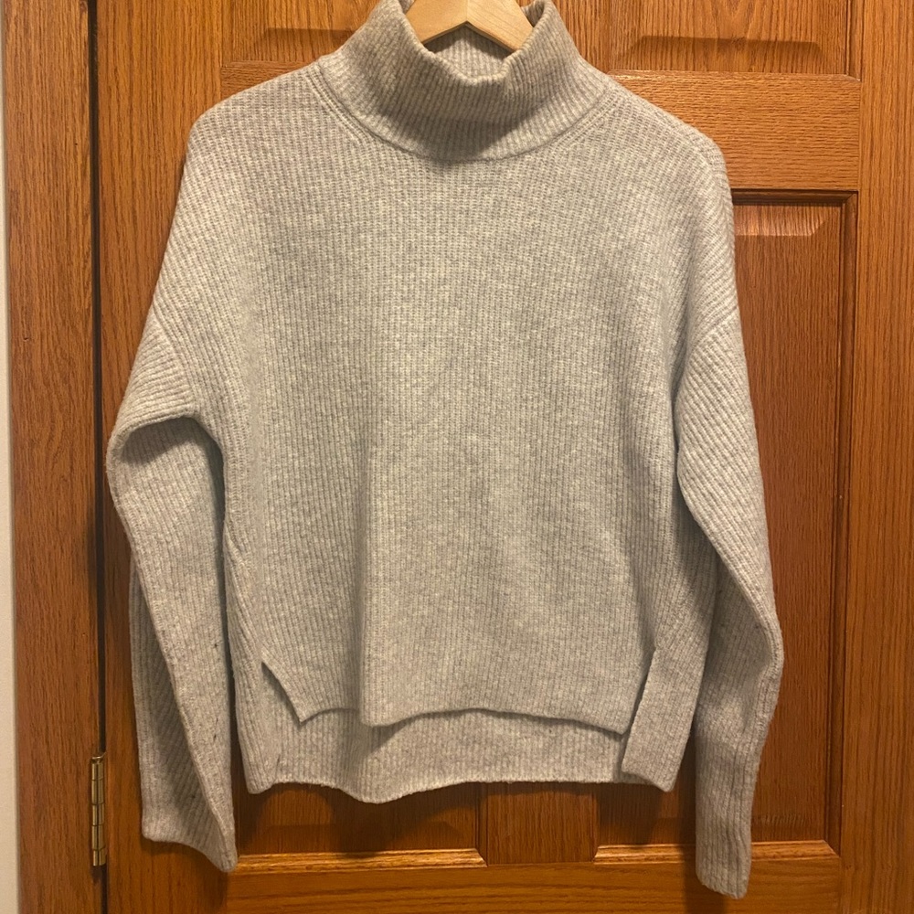 Abercrombie and Fitch Sweater